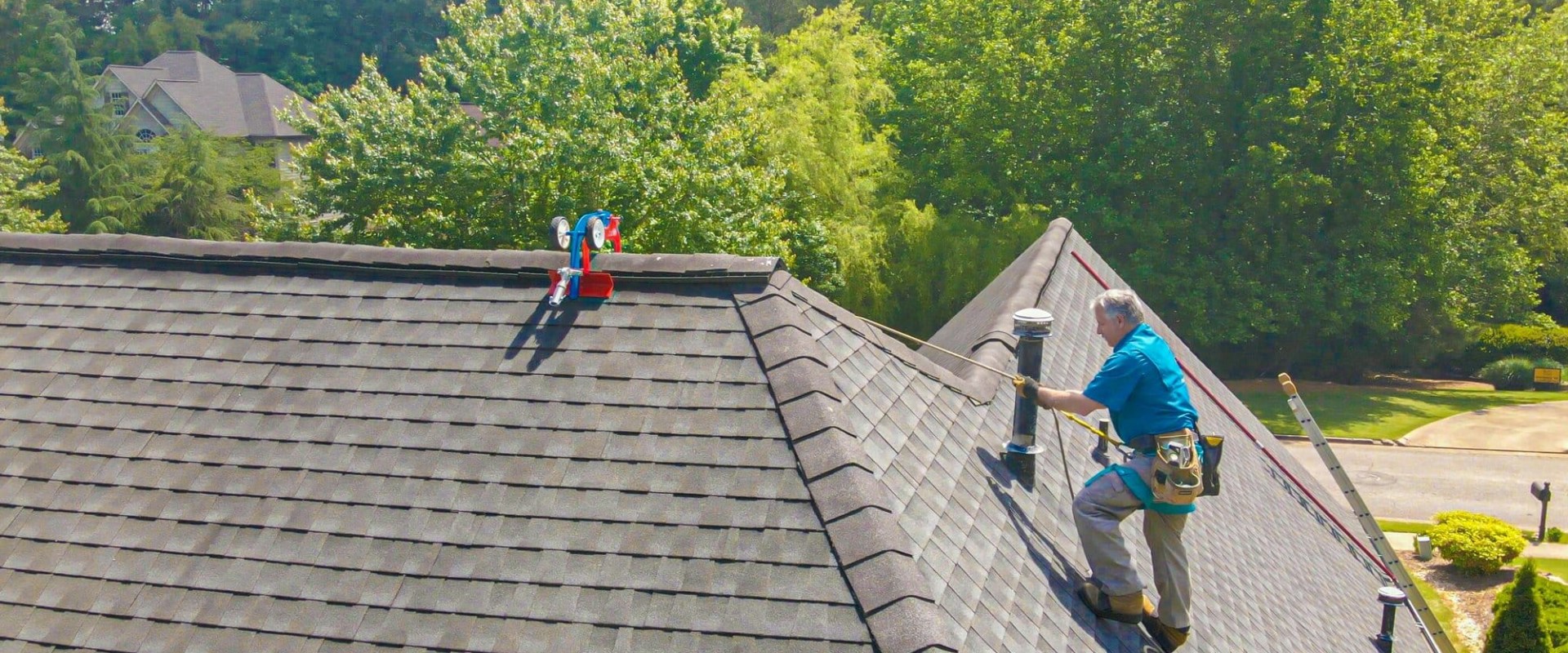 How steep does a roof have to be to be considered pitched osha?